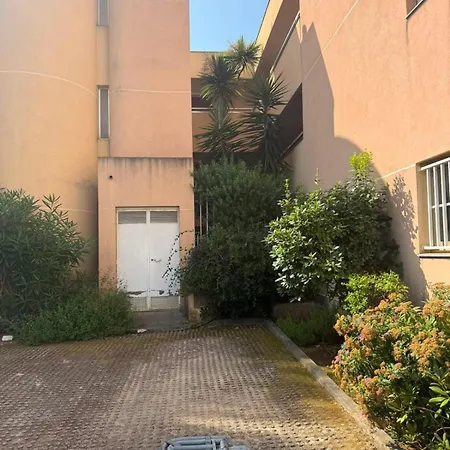 Apartment Close To The Small
